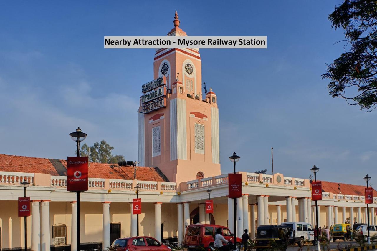 Oyo 6447 Samasth Rooms And Suites Mysore Buitenkant foto