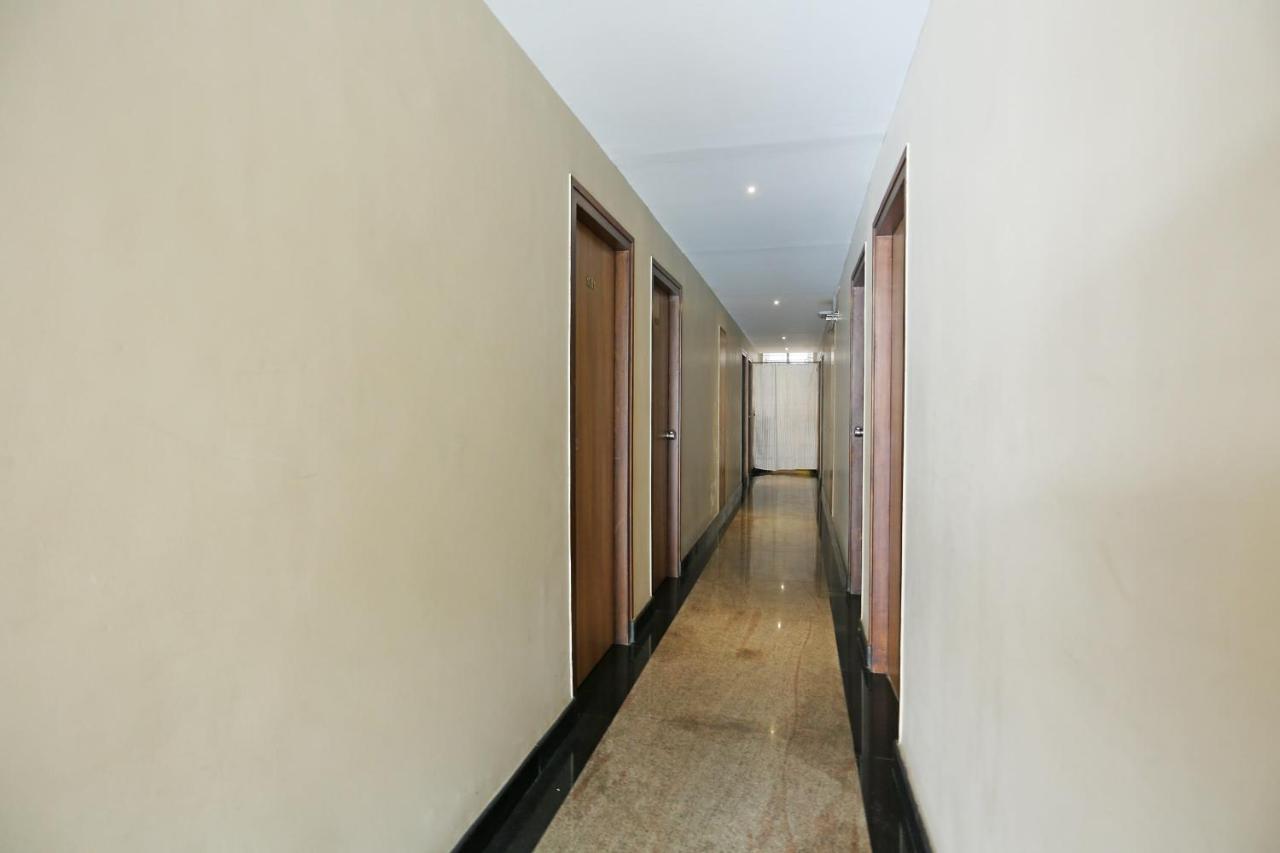 Oyo 6447 Samasth Rooms And Suites Mysore Buitenkant foto