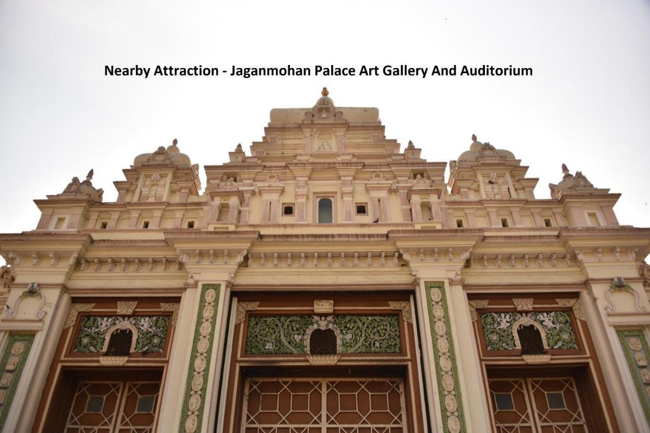 Oyo 6447 Samasth Rooms And Suites Mysore Buitenkant foto