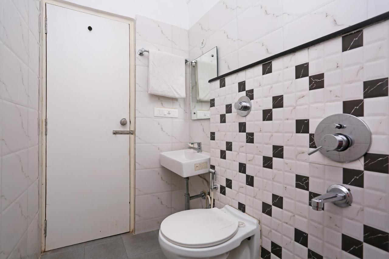 Oyo 6447 Samasth Rooms And Suites Mysore Buitenkant foto