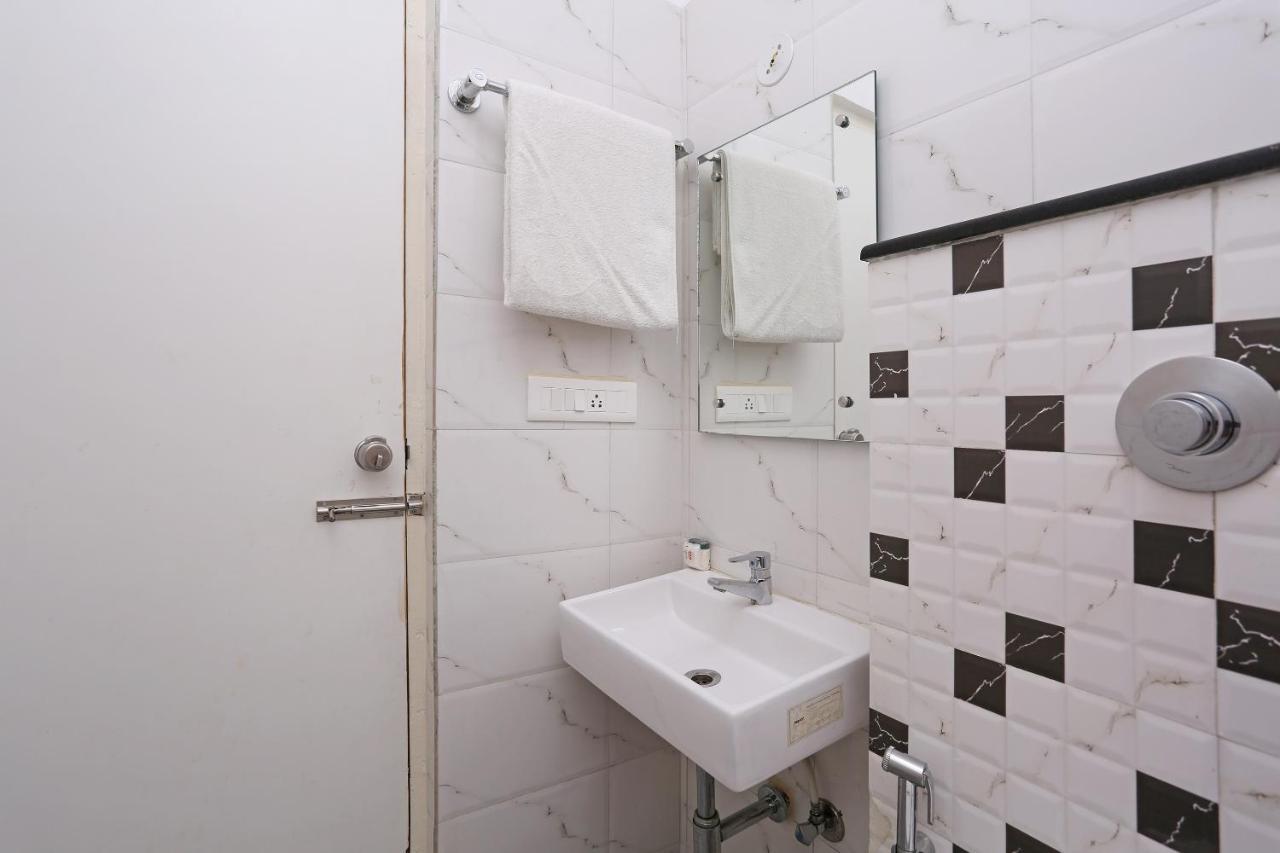 Oyo 6447 Samasth Rooms And Suites Mysore Buitenkant foto