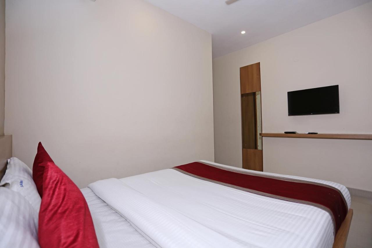 Oyo 6447 Samasth Rooms And Suites Mysore Buitenkant foto